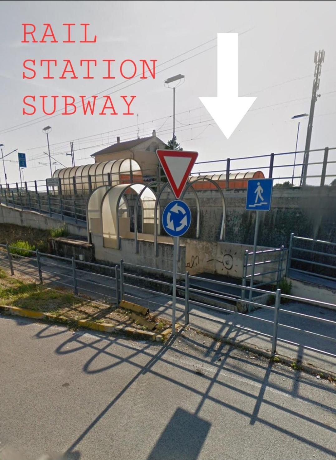 Al Castello - Aeroporto Delle Marche - Ancona Διαμέρισμα Falconara Marittima Εξωτερικό φωτογραφία